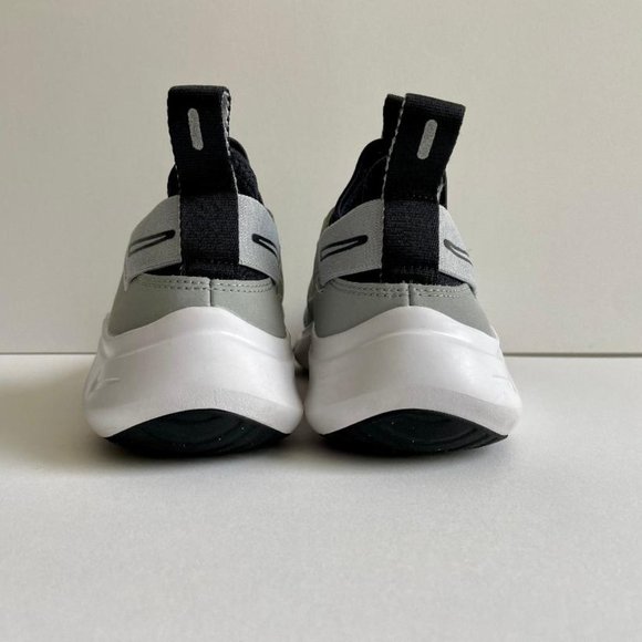 Nike Kid's Flex Plus (GS) Light Smoke Grey/ Black White Sneakers - Picture 12 of 16